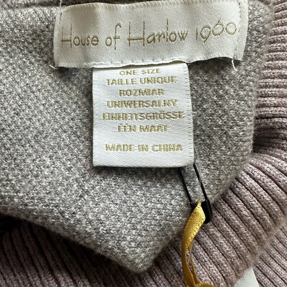 House of Harlow 1960 Fringed Poncho NWT - Picture 8 of 9